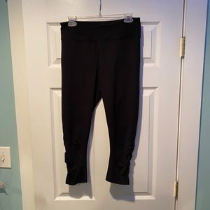 Gaiam Capri Ruched Leggings